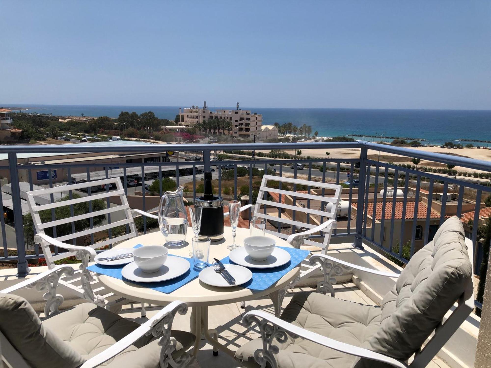 Kings Palace - Modern Penthouse With Incredible Sea Views Paphos Exterior photo